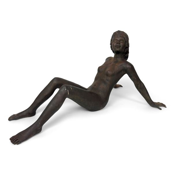 Nudo femminile, scultura di bronzo patinato, prima metà del XX secolo