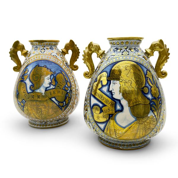 Coppia di vasi in maiolica a lustro, Firenze, Cantagalli