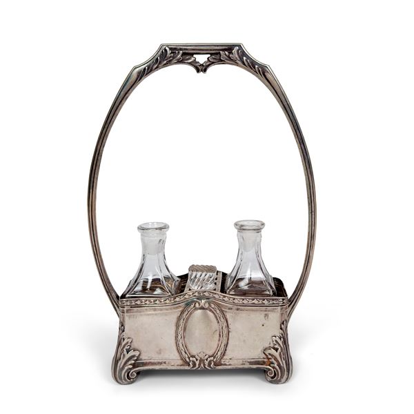Oliera in argento, periodo Liberty