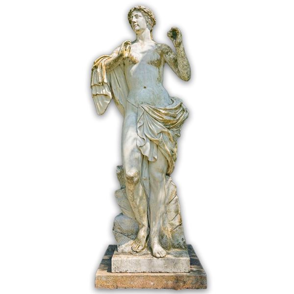 Figura femminile panneggiata in marmo bianco