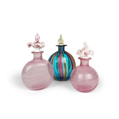 Tre Piccole Bottiglie in Vetro Soffiato Rosa e Policromo