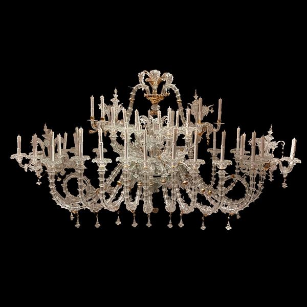 Grande lampadario a barca a quarantotto luci in vetro
