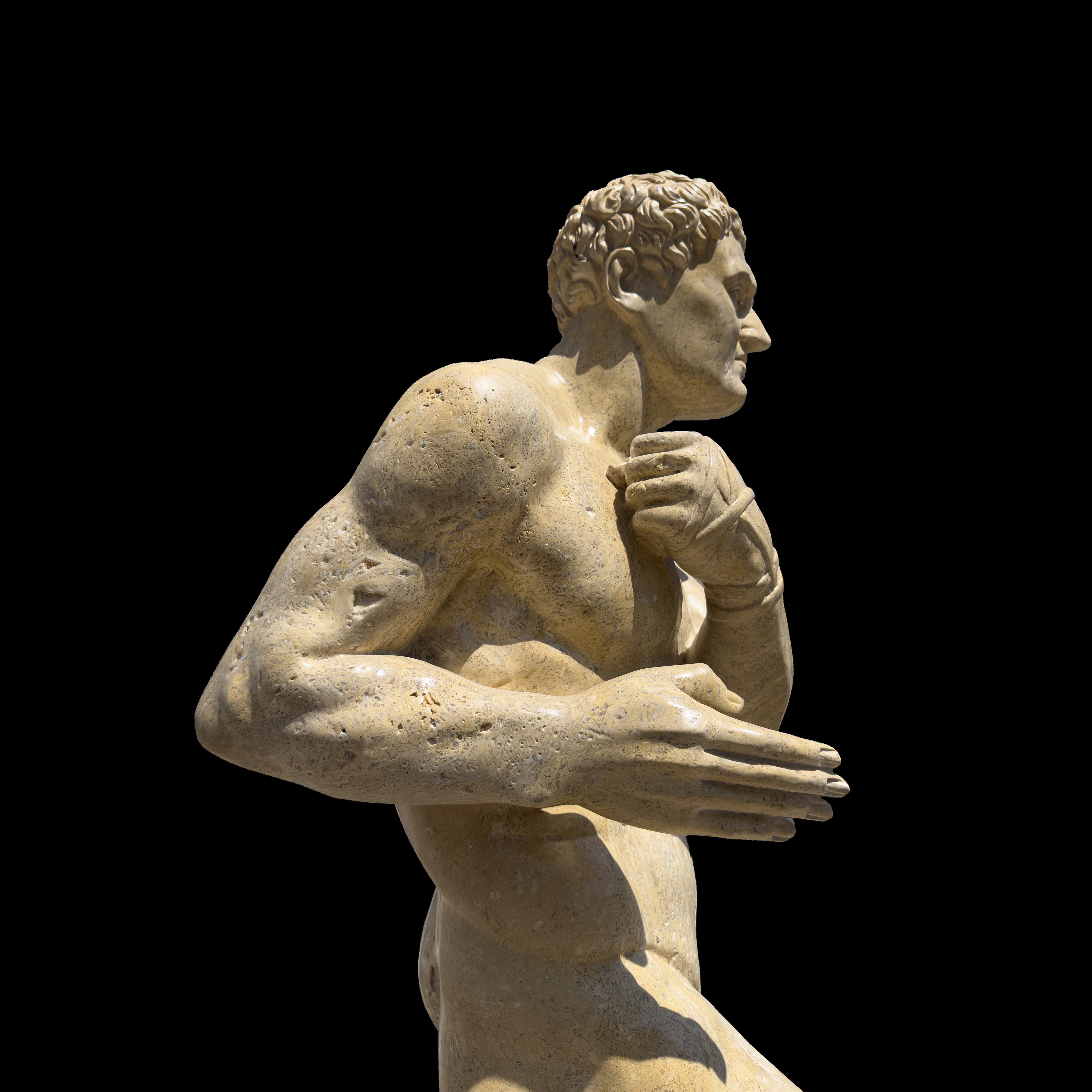 Figura di lottatore, scultura in travertino