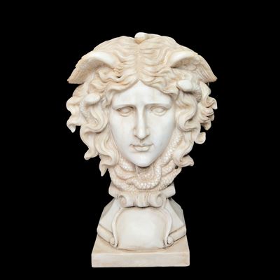 Testa della Medusa in Marmo Bianco