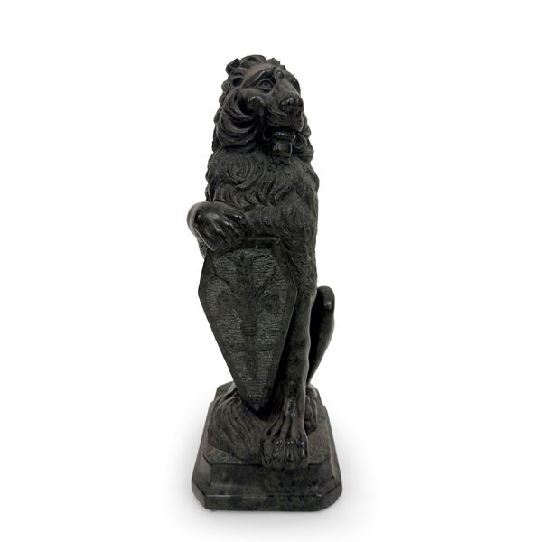 Il Marzocco (da Donatello), scultura in marmo verde