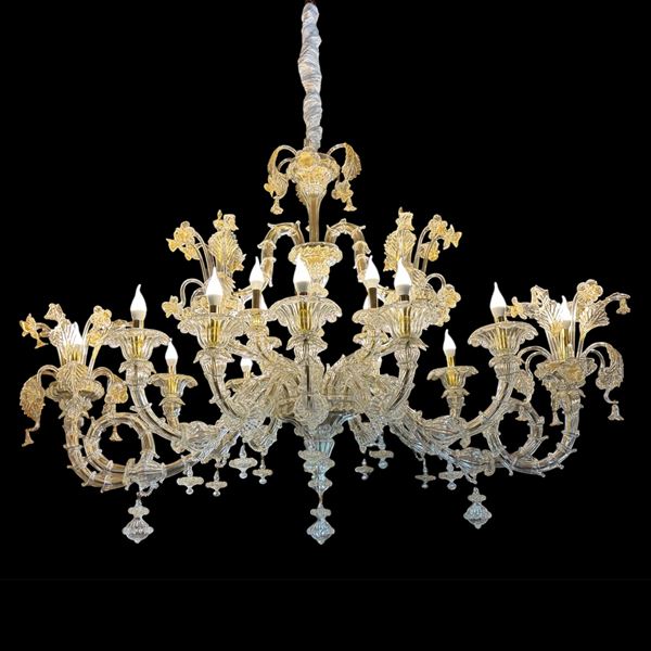 Lampadario a barca in vetro incolore e dorato a ventidue luci, Murano