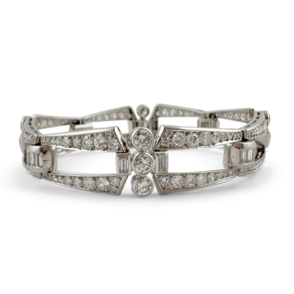 Bracciale in platino a maglie rettangoilari con brillanti per ct. 10 circa, Art Deco