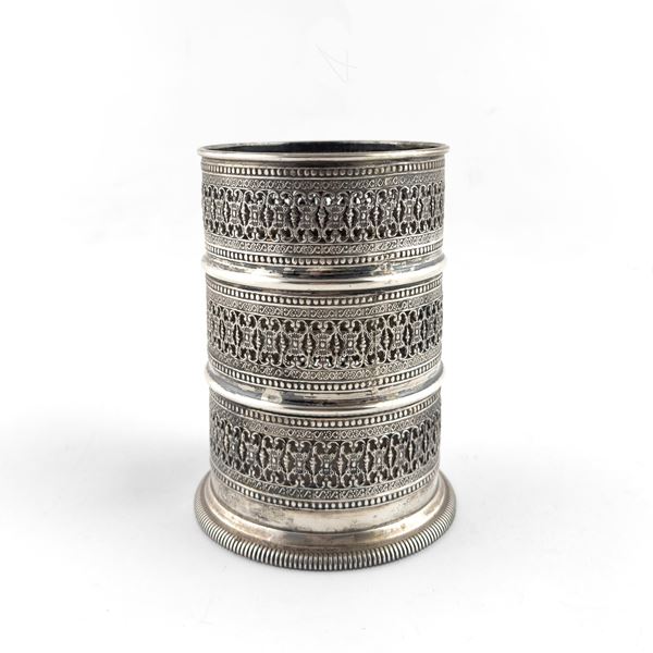 Vaso cilindrico in argento