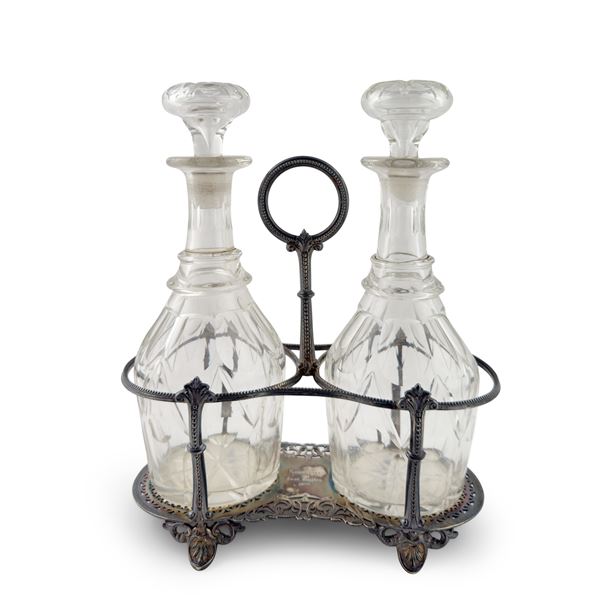 Oliera in metallo argentato, Inghilterra, XIX secolo