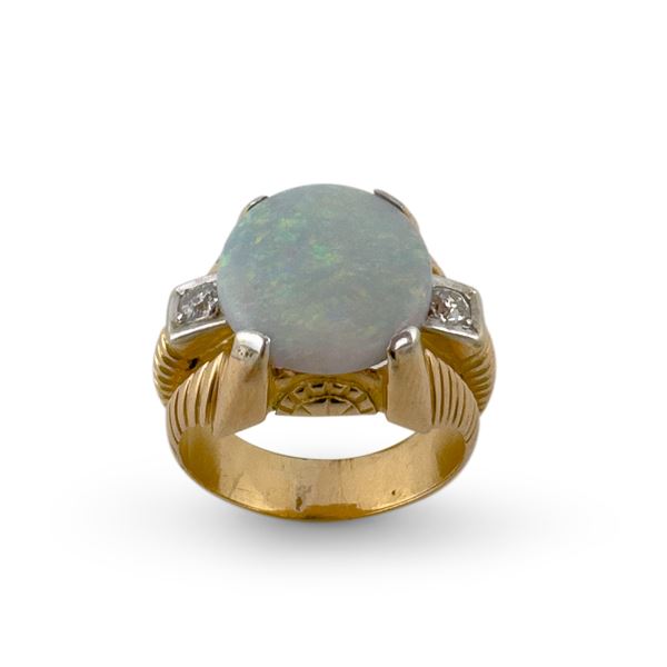 Anello in oro giallo 18kt., anni '40