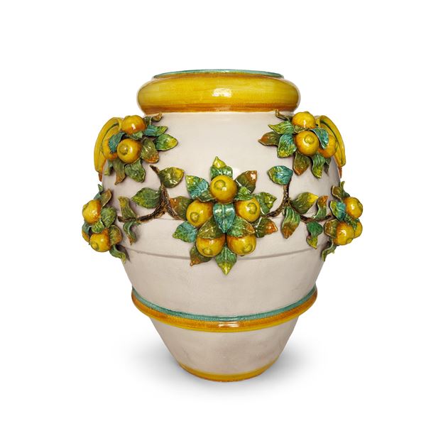 Grande orcio in maiolica bianca