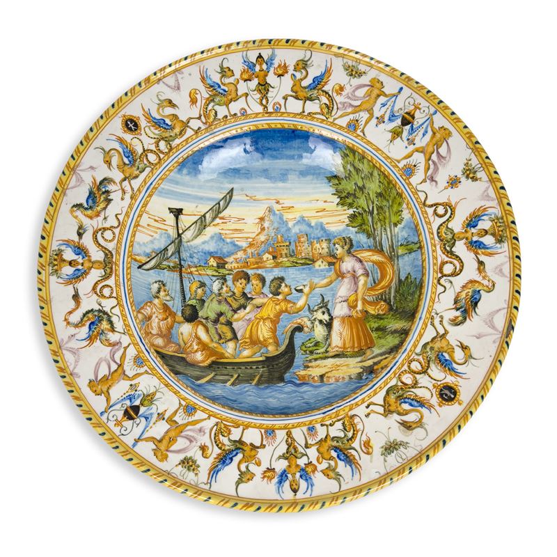 Molaroni, Piatto istoriato in maiolica bianca e policroma