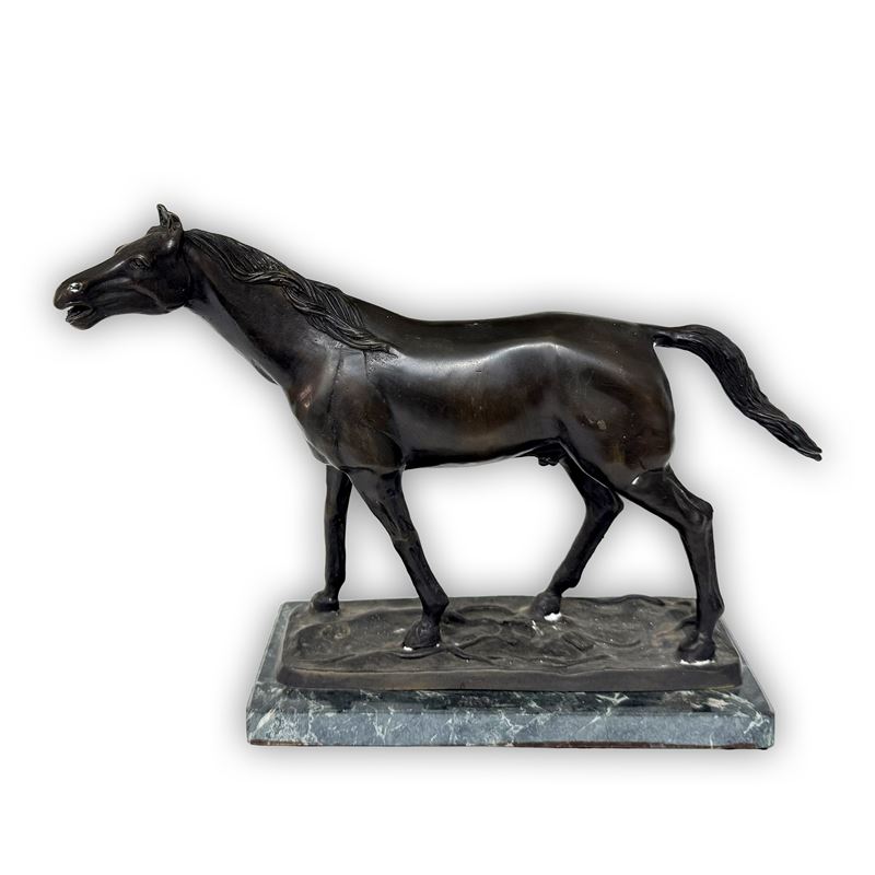 Cavallo in bronzo patinato, prima metà del XX secolo