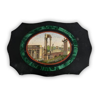 Grande presse-papier in marmo nero con micromosaico e cornice in malachite, Veduta del Foro Roman...