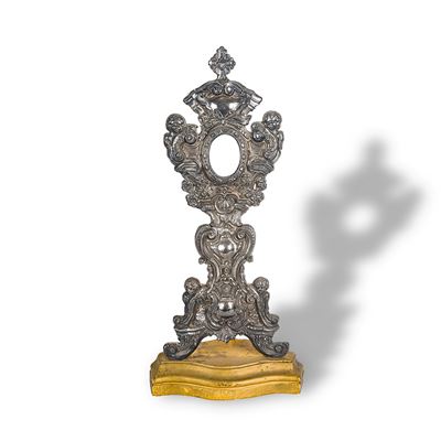 Ostensorio, legno rivestito in lamina d’argento, Roma, inizi del XIX secolo