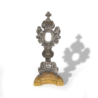 Inizi del XIX secolo, Ostensorio in legno rivestito in lamina d’argento