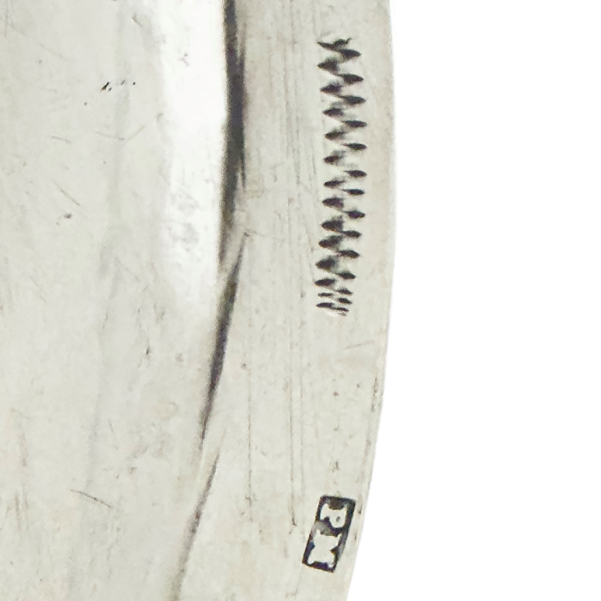 Pietro Moretti (attribuito, 1746-1766), Piatto in argento, Roma, diametro 23 cm