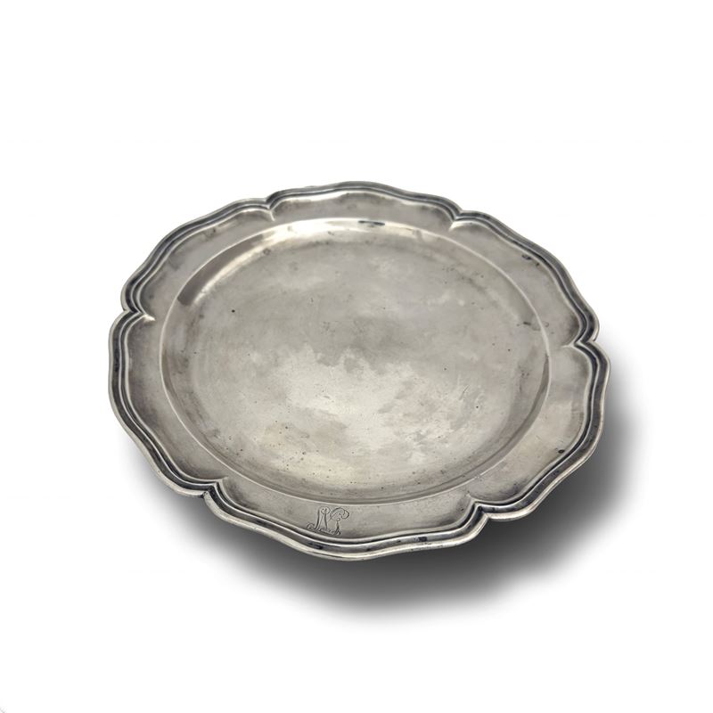 Piatto in argento, Modena, XVIII secolo
