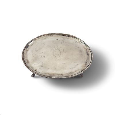 Salver in argento, forma ovale, Palermo, XVIII secolo