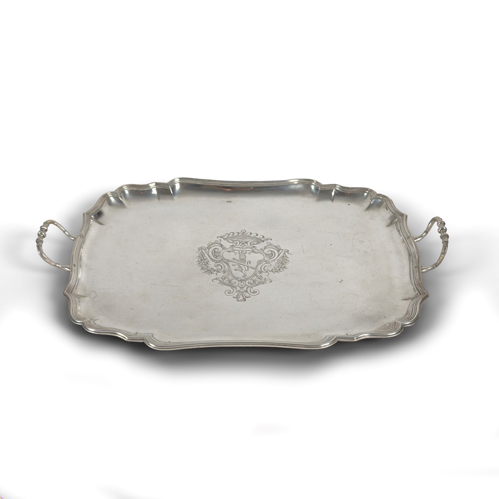 Francesco Beislach (1702-1762) e Antonio Arrighi II (1733-1776), Coppia di vassoi in argento, Rom...