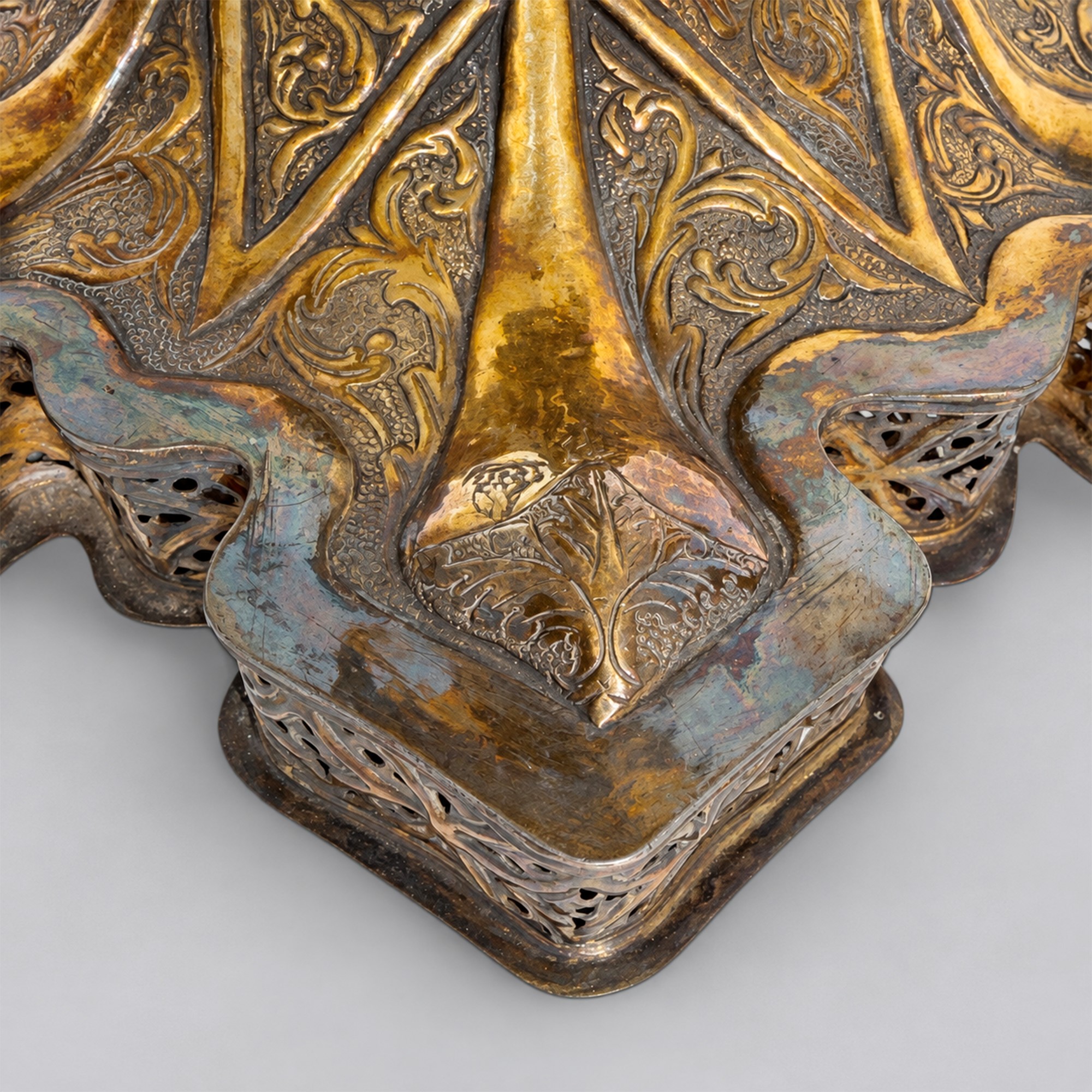 Oreficeria palermitana, Ostensorio in argento dorato a struttura gotica a torre, Palermo (fine XV...