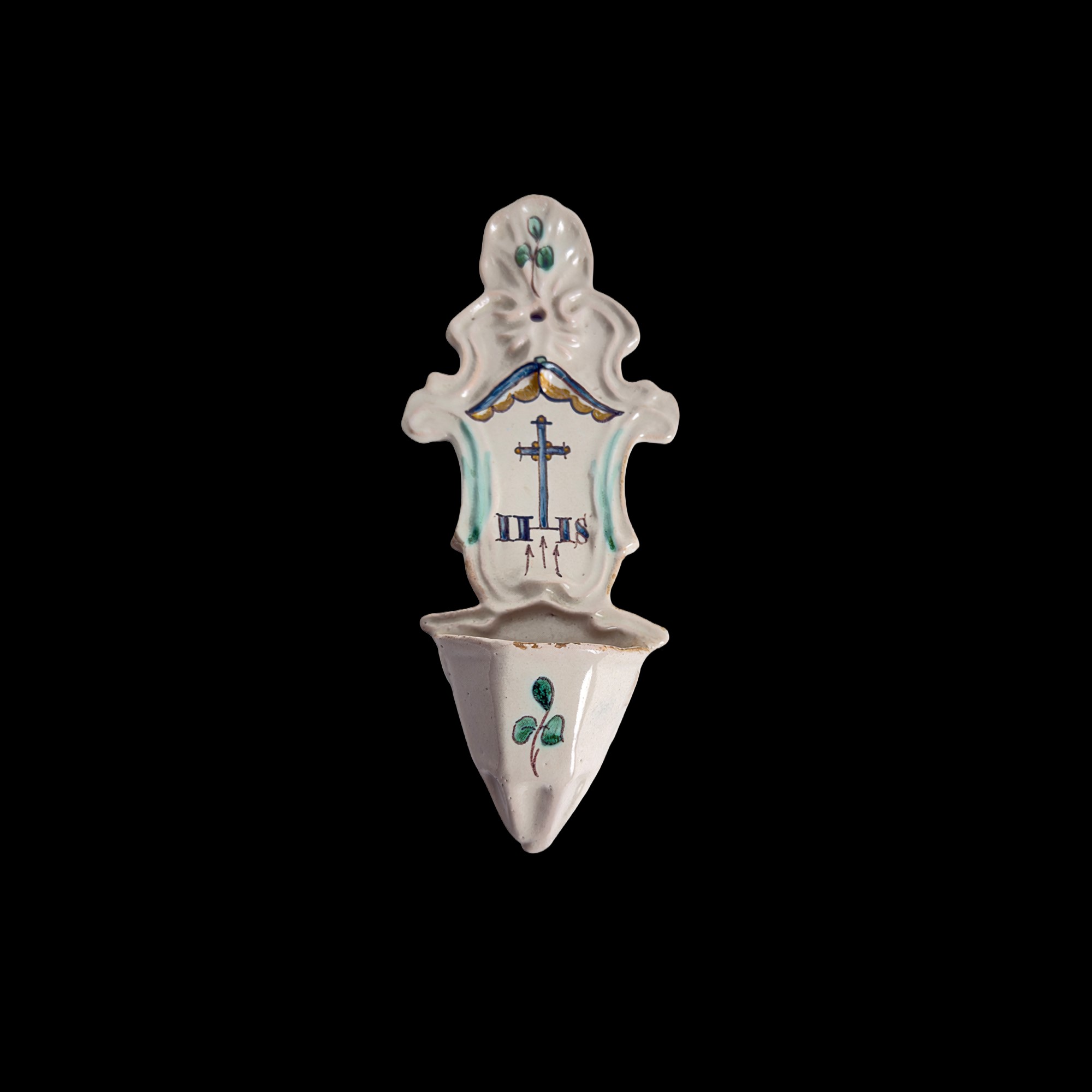 Acquasantiera, cartella parietale centinata dipinta in maiolica bianca e policroma, Italia setten...