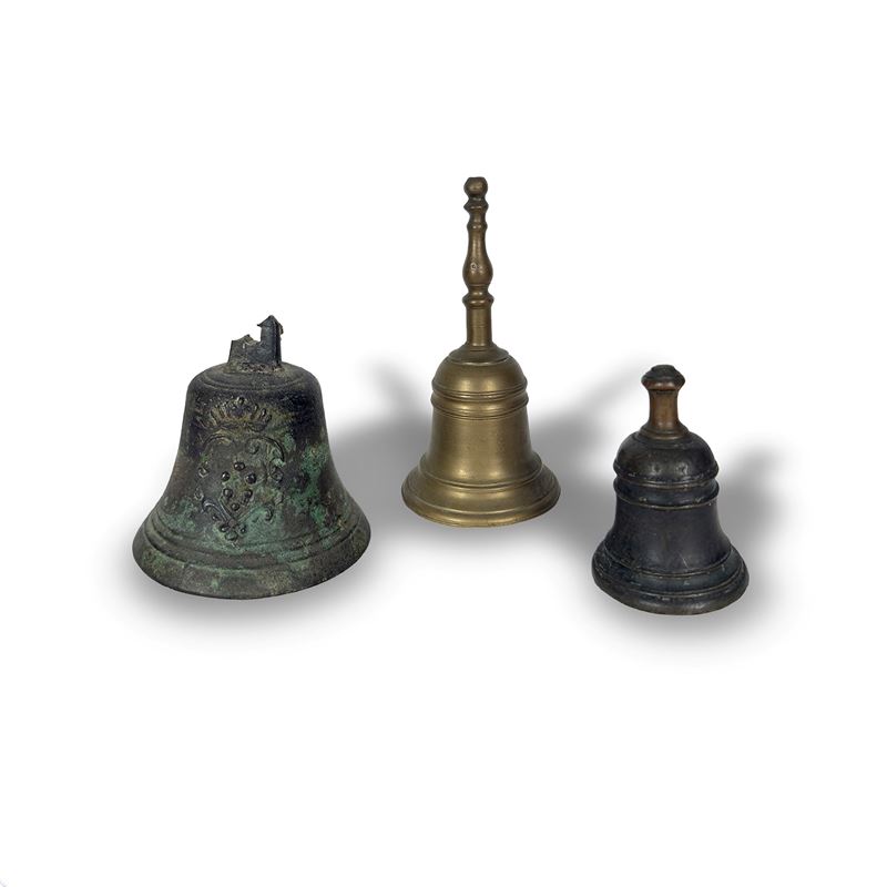 Campanelli e campana, bronzo, con stemma mediceo (XVIII/XIX secolo)