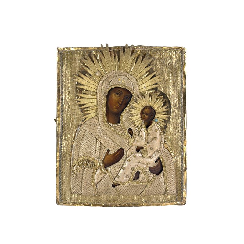 Icona della Madre di Dio di Tichvin, tempera all’uovo su tavola con riza in laminato dorato e arg...