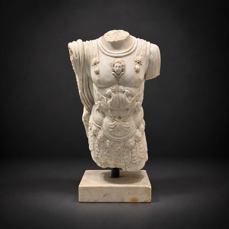 Scultura, Busto maschile panneggiato con lorica musculata