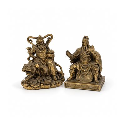 Arte orientale, Due sculture in bronzo dorato raffiguranti Guan Yu e Zhao Gongming, XIX secolo