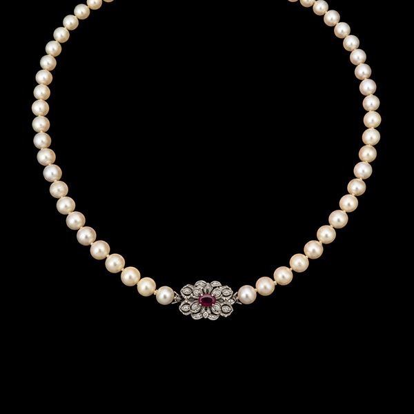 Collana di perle giapponesi