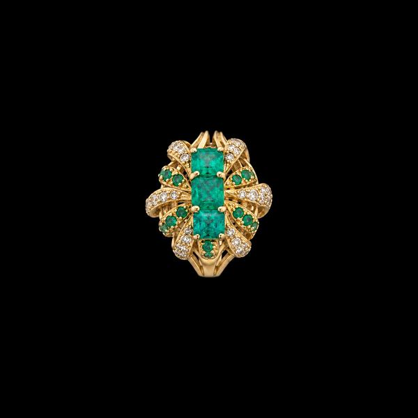Anello in oro giallo 18kt.