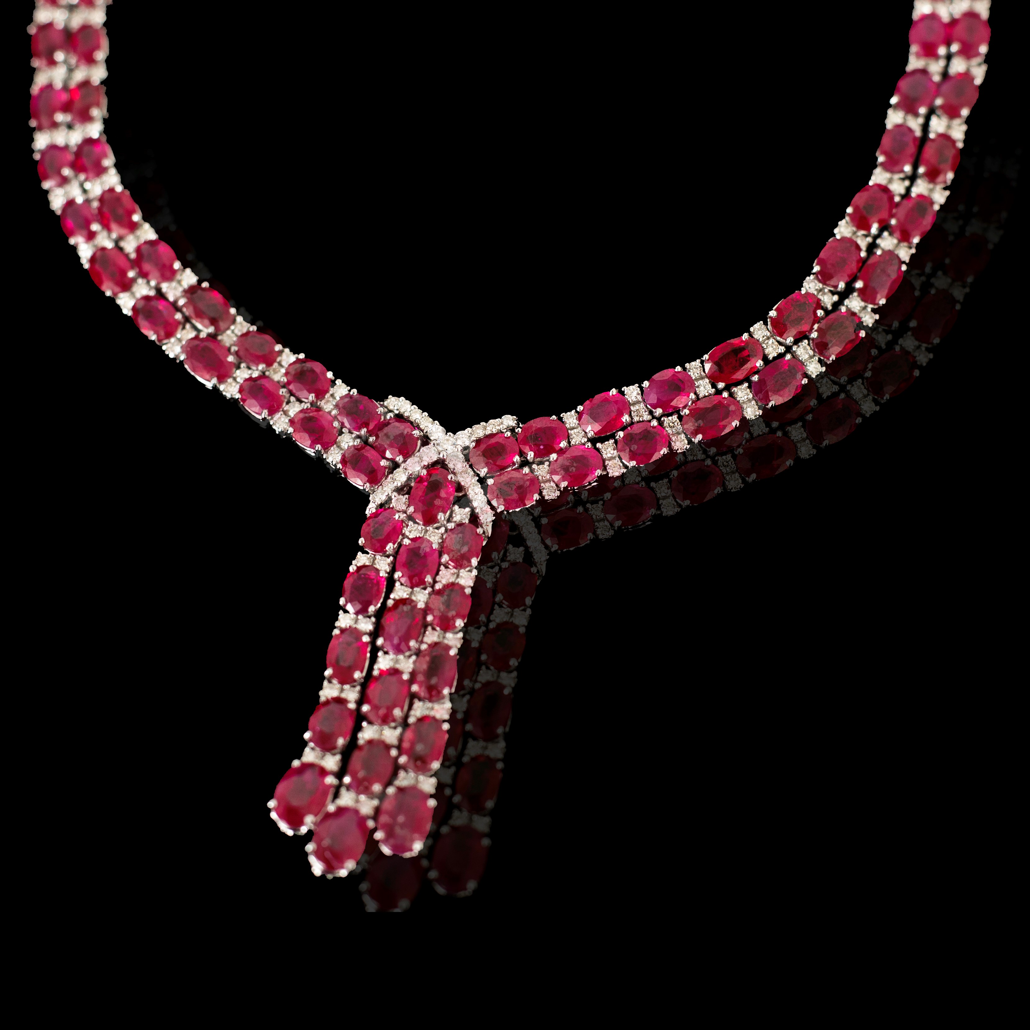 Importante Collana in Oro Bianco 18kt.