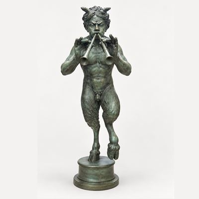 Fauno Danzante che Suona un Flauto Doppio, Scultura di Bronzo Patinato a Fuoco Verde Pompeiano