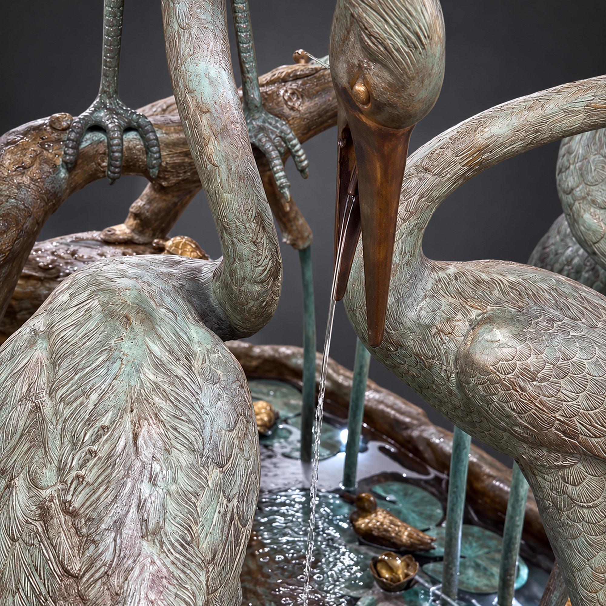 Grande Fontana in Bronzo e Alluminio Patinato e Dorato