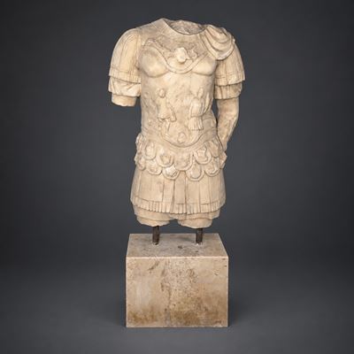 Torso Virile con Lorica Musculata, Scultura in Marmo Bianco