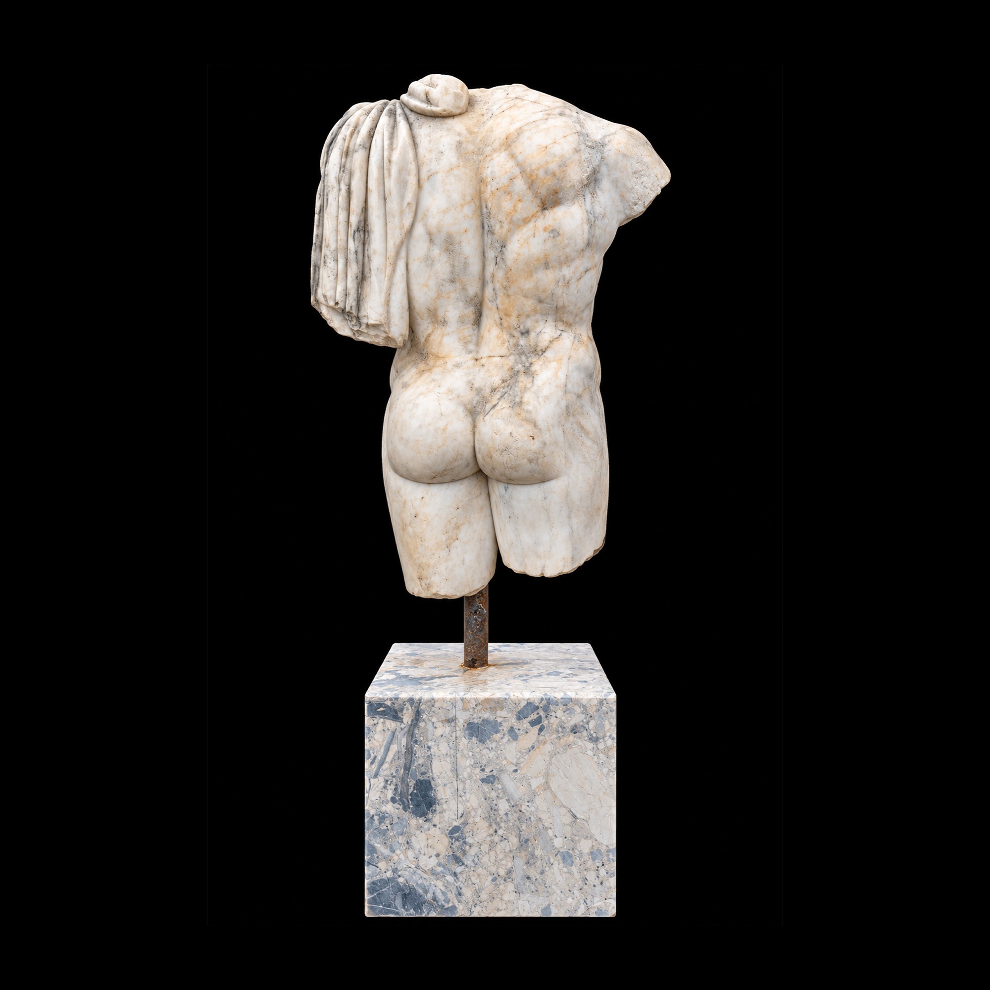Torso Virile con Clamide, Scultura in Marmo Bianco