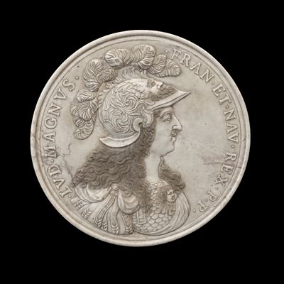 Grande Medaglione in Marmo Bianco Raffigurante il Profilo di Luigi XIV